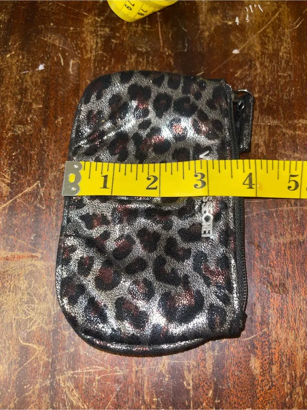 Victoria’s Secret Coin Purse - Image 5