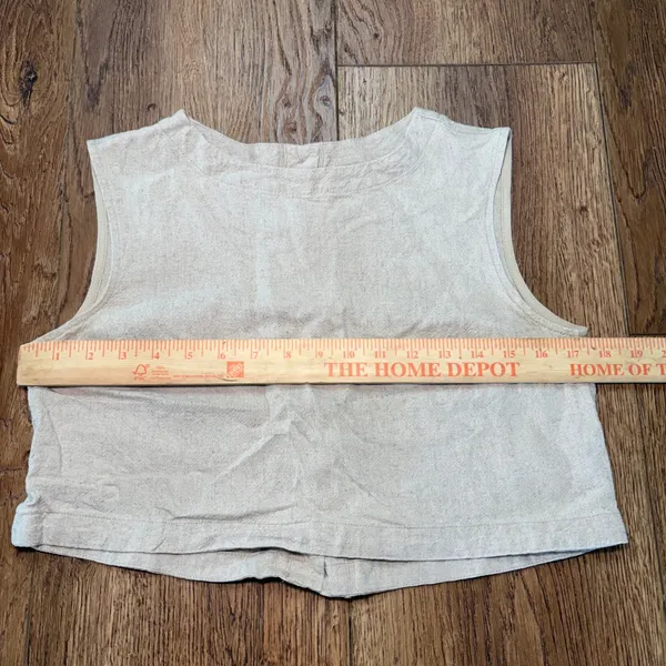A New Day Womens XS Linen Button Back Sleeveless Crop Top Oatmeal Minimalist - Image 6