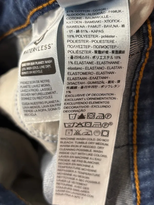 Levi’s 711 skinny jeans size 26 - Image 6