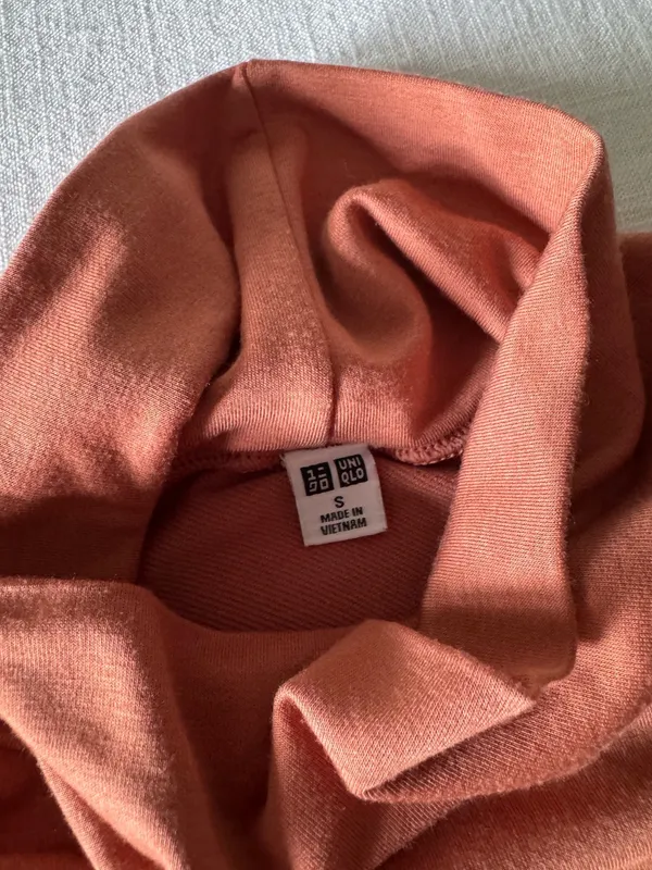 Uniqlo HEATTECH Fleece Turtle Neck Long Sleeve Extra Warm - Small - Image 10