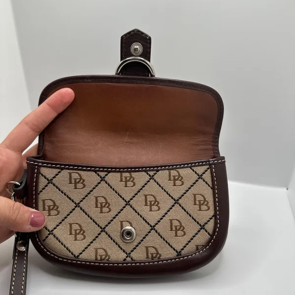 DOONEY & BOURKE Brown and Khaki Signature Canvas Wristlet - Image 5