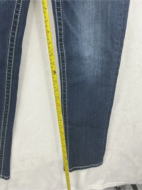 Miss Me Mid-Rise Skinny Jeans in Indigo Wash 848 - Image 4