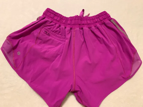 Lululemon Hotty Hot Shorts 4” - Image 3