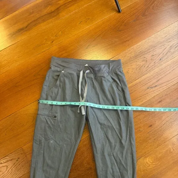 Figs Zamora Jogger scrub‎ pants size M - Image 9