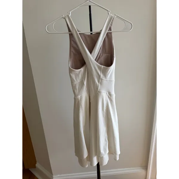 Lululemon Court Crush Dress Size 4 in White - Image 6