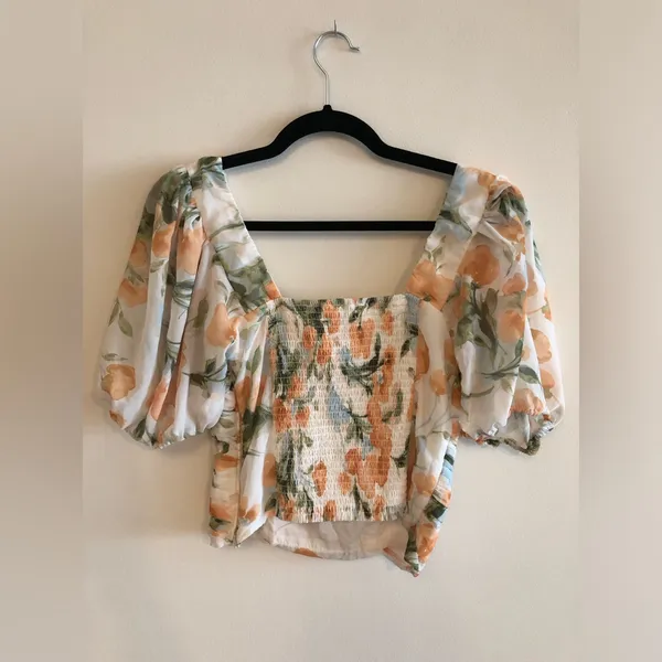 Abercrombie‎ & Fitch Floral Cropped Puff Sleeve Smocked Blouse Size M - Image 5