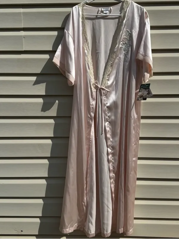 Cinema Etoile Satin Nightgown Robe Set Pink Lace Medium Vintage Style - Image 4