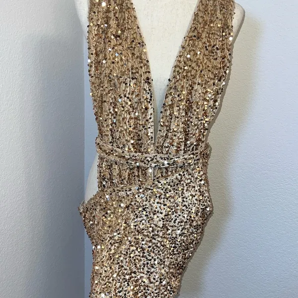 Knowles Gold Sequin Bodycon Dress‎ Plunge Neckline - Image 6