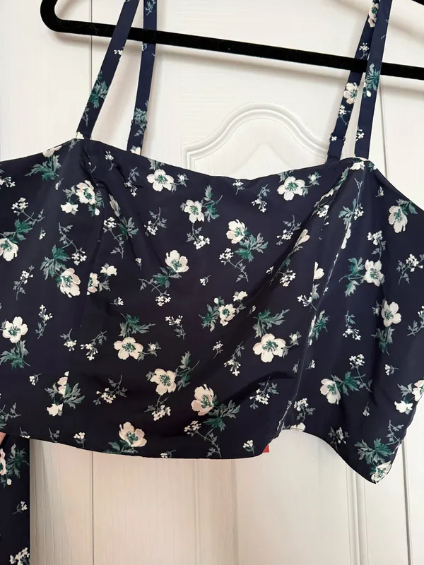 Old Navy Matching Two-Piece Outfit - Image 3