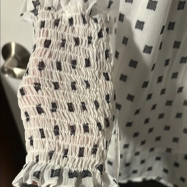 White Puff Sleeve Blouse with Peter Pan Collar - Image 8