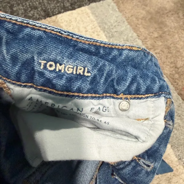 American Eagle Distressed Blue Jeans - Image 4