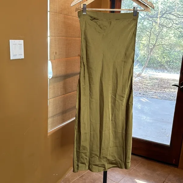 NWOT Intimately Free People Sweet Talker Half Slip Skirt Olive Green Size.Small - Image 11