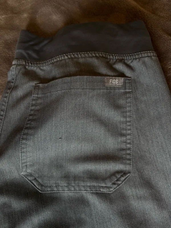 Figs Technical Collection Livingston Basic Scrub Pants Size Medium Tall Gray - Image 6