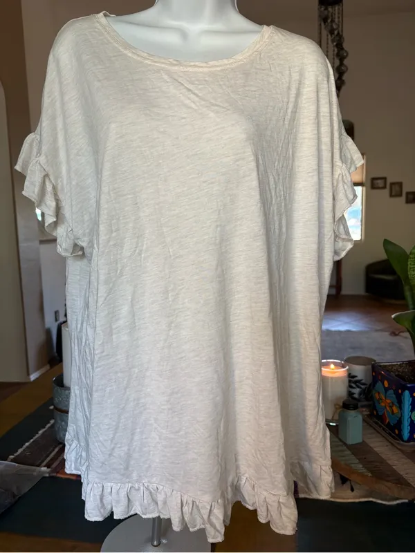 Plus Size Cream Ruffle Short - Image 2
