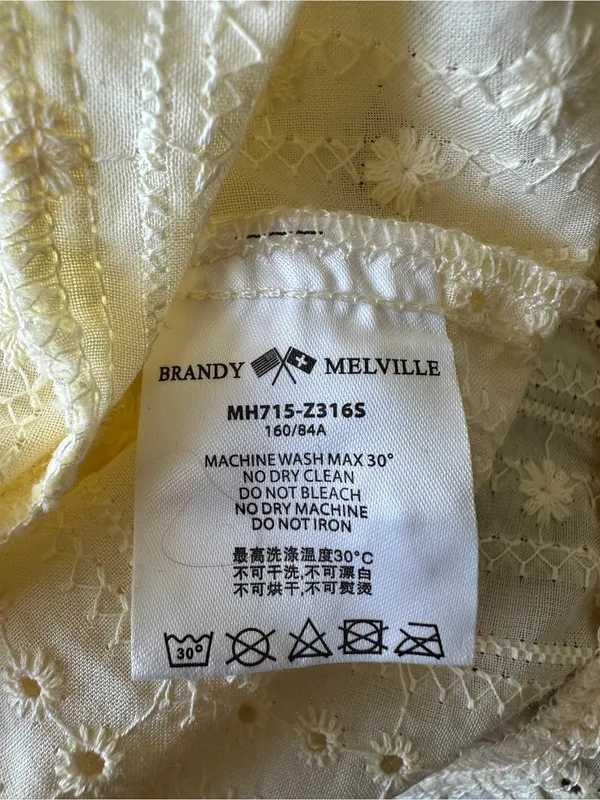 BRANDY MELVILLE Elena Top Floral Eyelet in Butter Yellow Sz. Small - Image 9