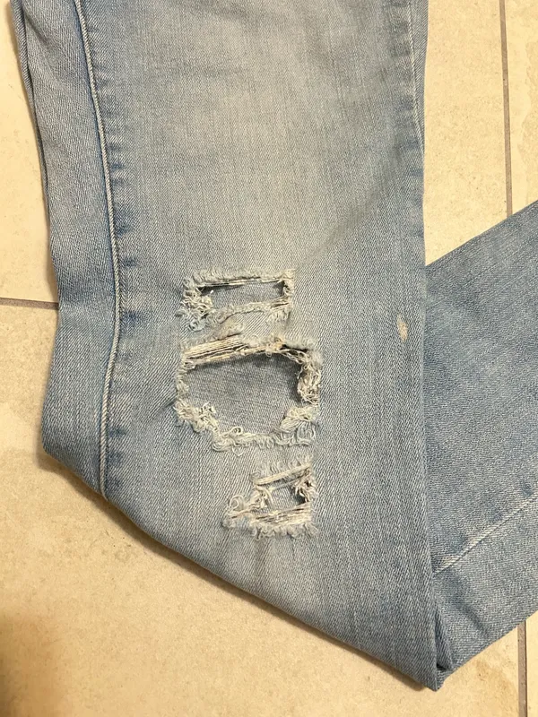 Levi’s High-Rise Straight Jeans Women’s - Image 2