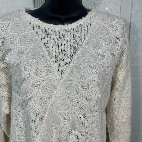 Maggie Lawrence Vintage Ivory Women’s Beaded Sweater Size Medium EUC - Image 4