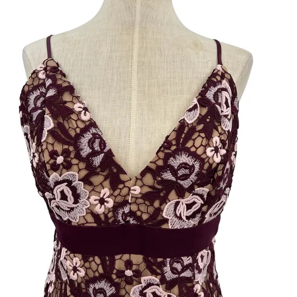 Bardot Dalia Lace Midi Dress Crochet Asymmetric Hem Purple Size US 8‎ - Image 4