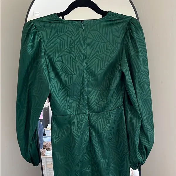 Hello Molly Green Sheath Dress with Puff Sleeves - Image 5