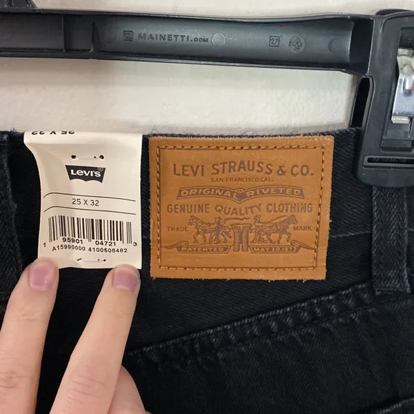 Levi’s premium high loose flare jeans in black size 25 - Image 14