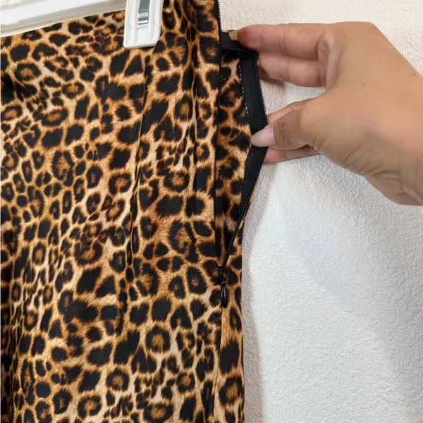2bella Leopard Print Satin Midi Dress Size M | Animal Print Slip Skirt - Image 4