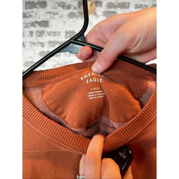 American Eagle | women burnt orange cropped crew neck - Image 2