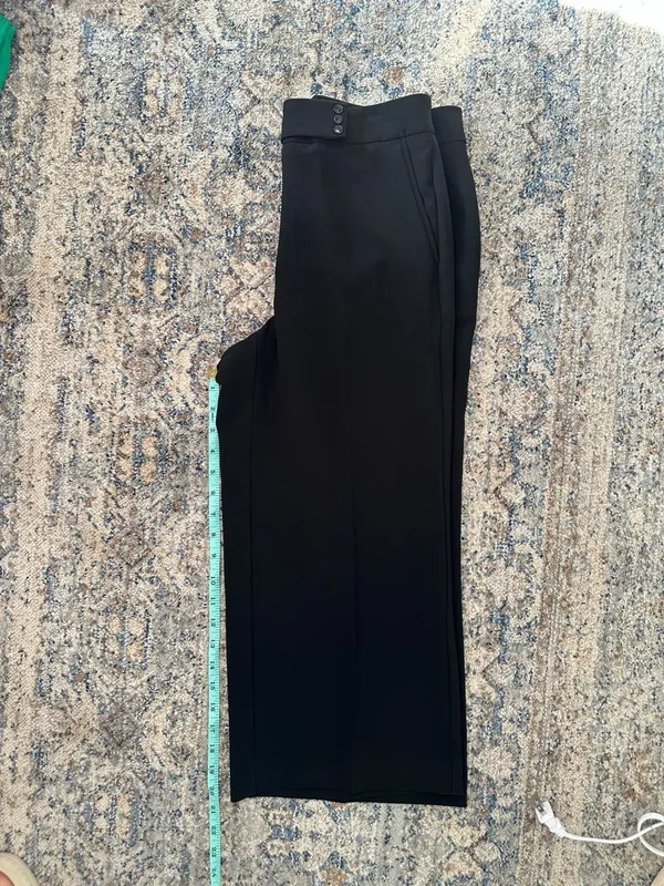 White House Black Market Black Crop Pants Size 2 - Image 4