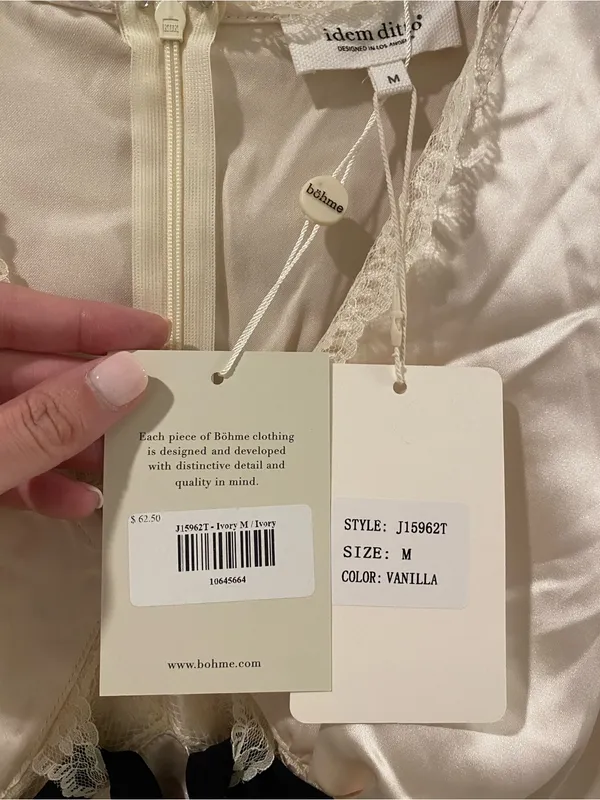 NWT - Bohme Margot Satin Blouse - Size Medium - Image 5