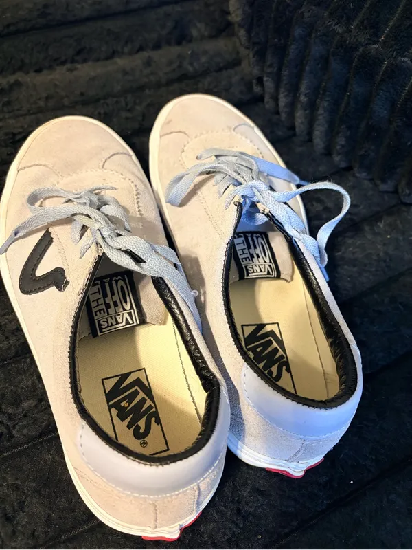Vans Suede Low-Top Sneakers in Light Beige with Black Accent - Image 5