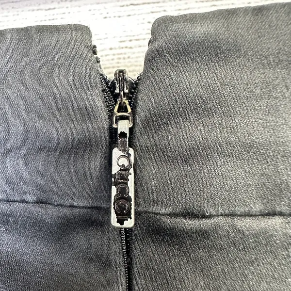 GUCCI Black Pencil Skirt‎ Gold Buckle Leather Tassels Women's US 4 Career - Image 10