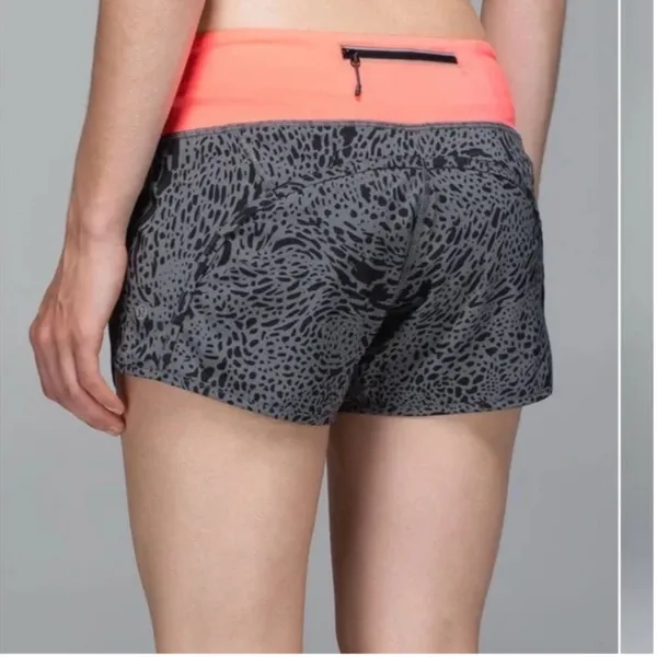 Lululemon Run Times Shorts 4" - Image 5