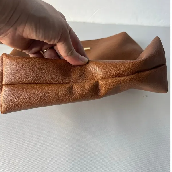 Steve Madden Clutch Bag Y2K Faux Leather Wristlet Zipper Cognac Classic Minimal - Image 3