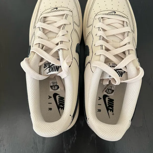 New NIKE Air Force 1 LV8 4 GS Light Khaki Black - Image 5