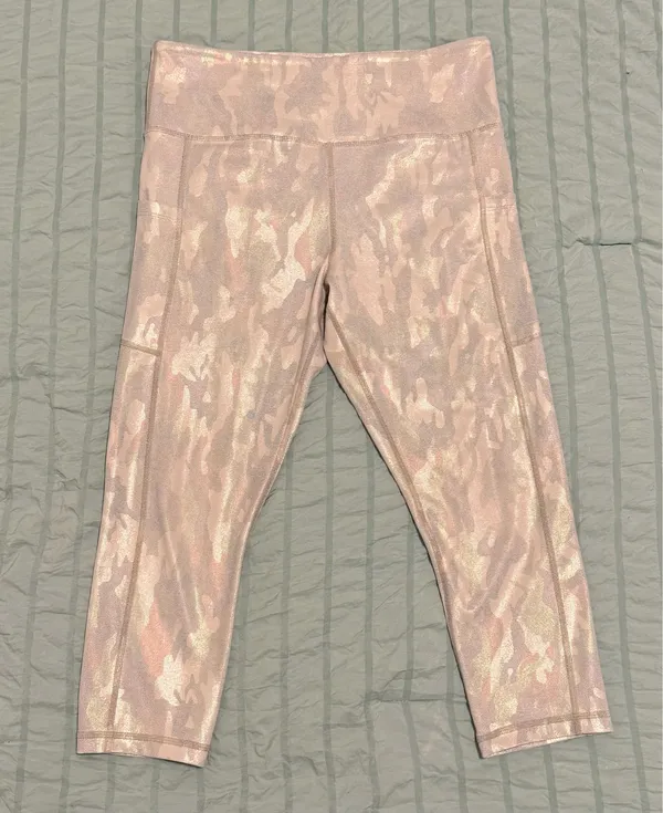 Zyia Active Iridescent Silver Metallic Camo Cropped Leggings - Size 12 NWOT - Image 2