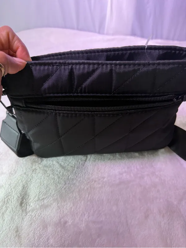 Nollie Black Quilted Crossbody Bag with Detachable Strap - Image 8
