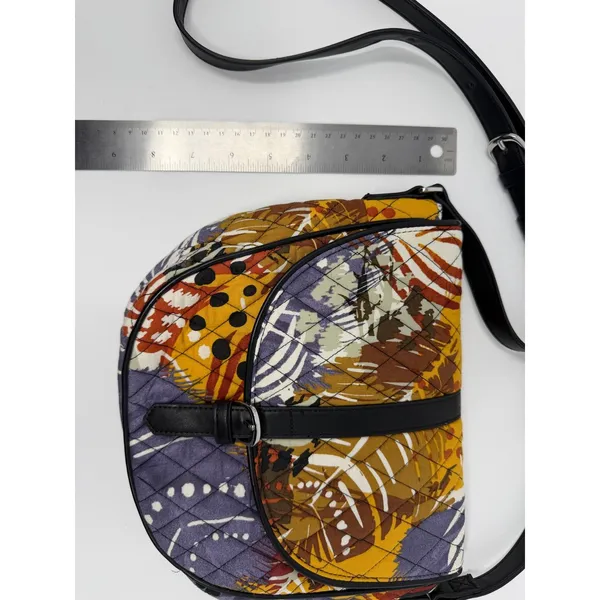 VERA BRADLEY Slim Saddle Bag Crossbody Purse Painted‎ Feathers Quilted Purple - Image 4