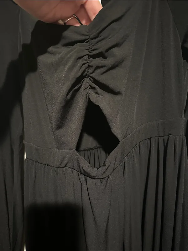 Venus Long Sleeve Maxi Dress with Peep hole Front NWOT - Image 6
