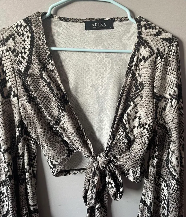 Akira Blouse - Image 3