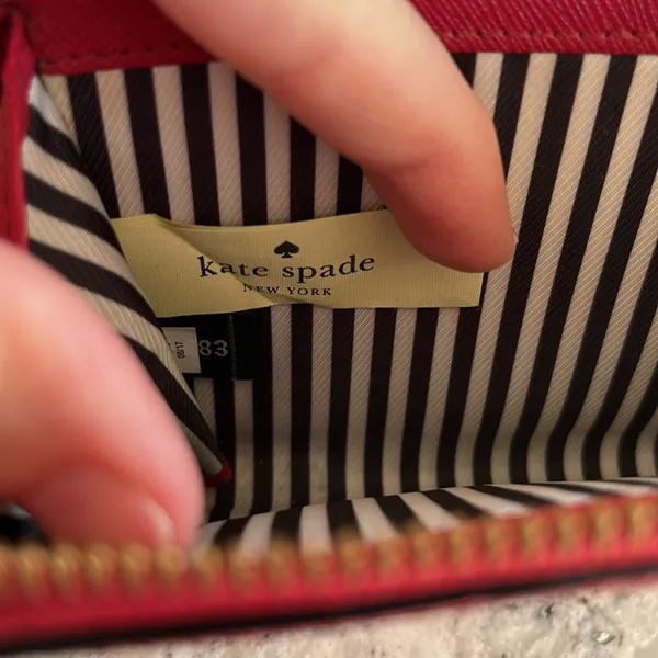 Kate Spade Cameron Street Laine Wallet Red‎ Leather - Image 4