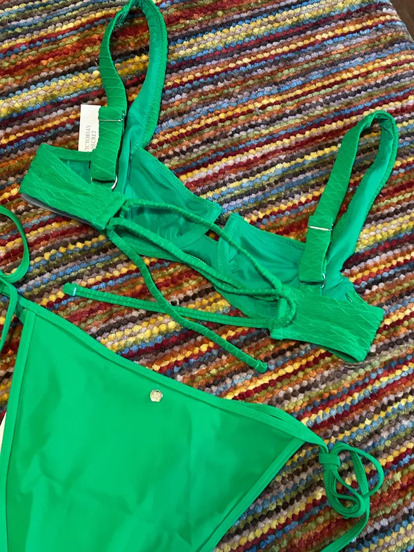 Victoria's Secret Emerald Green Two-Piece Bikini Set 32A top & small bottom NWT - Image 10