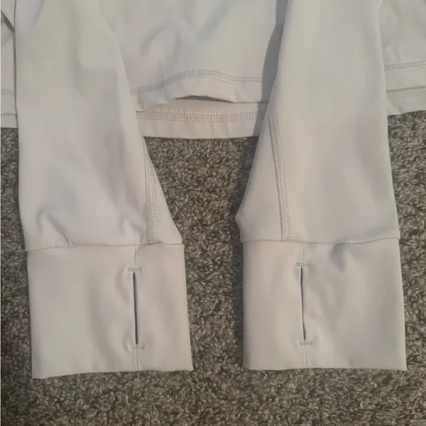 Women's White Long Sleeve Top Size XL - Image 4