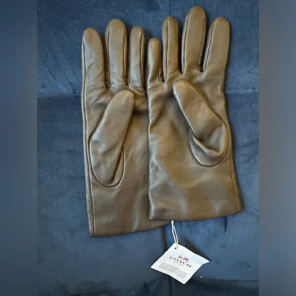 NEW Coach Chocolate Brown Real Leather Gloves Size 6.5 Mahogany - Image 3