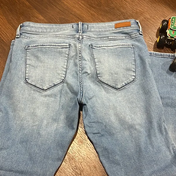 Abercrombie and Fitch jeans- 8S - Image 3