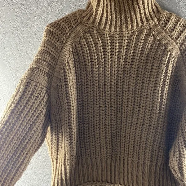 H&M Chunky Knit Turtleneck Boxy Sweater - Image 8