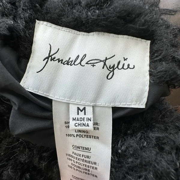 NWT Kendall + Kylie Coat Sz M Shaggy Faux Fur Reversible Mid-Length Notch Collar - Image 4