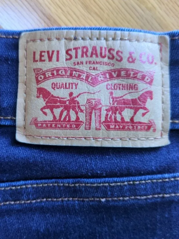 Levi's Dark Wash Mid-Rise Skinny Womens Size 12 (28x30) Denim Stretch Jeans - Image 5