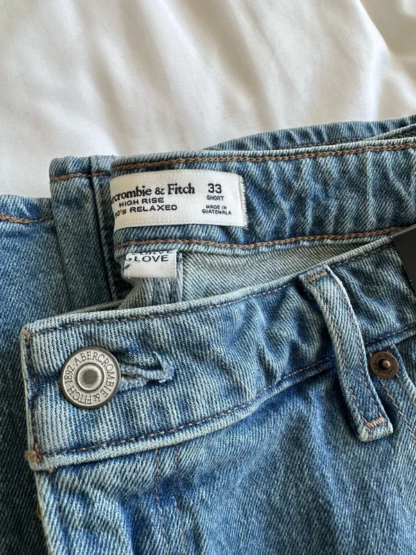 Abercrombie Curve Love High Rise 90s Relaxed Jean NWT - Image 8