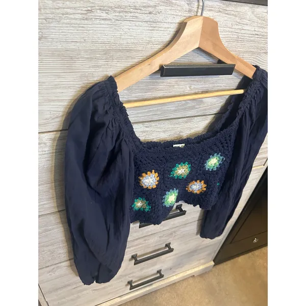 Aerie Navy Blue Crochet Granny Square Floral Puff Sleeve Crop Top Small - Image 3