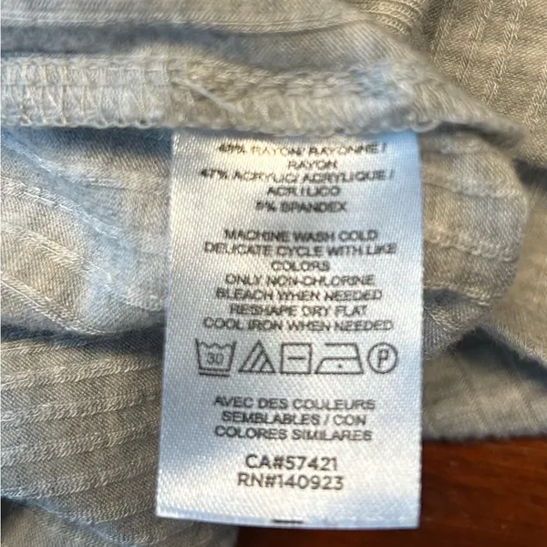 Lou & Grey Heather Gray Ribbed Long Sleeve Top - Image 4