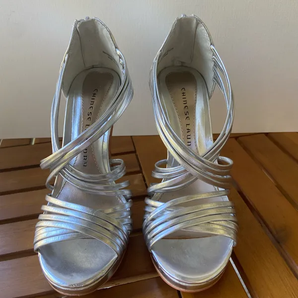 CHINESE LAUNDRY Silver Strappy Platform Heels 6.5  - Image 3